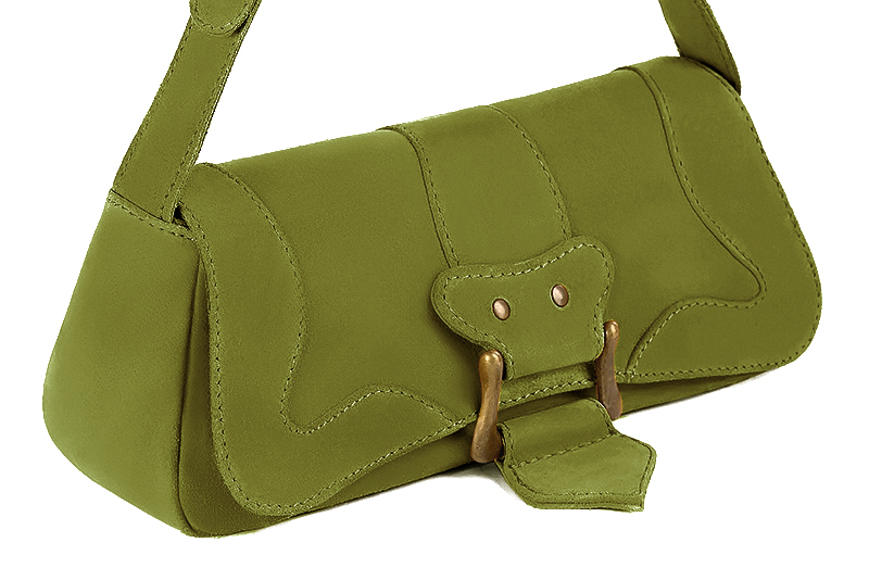 Handcrafted women's small luxurious elegant handbag in premium pistachio green leather. Perfect for elevated everyday style.   
                Choose from our luxurious collections of leather and fabric to perfectly match your handbags to your outfits.